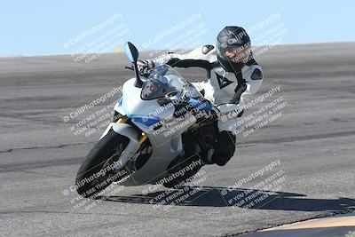 media/Oct-13-2025-Moto Forza (Mon) [[a66d839500]]/4-C Group/Session 2 (Bowl)/